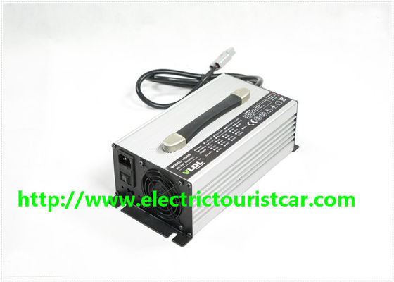 เครื่องชาร์จแบตเตอรี่รถไฟฟ้าแบบพกพา 48V เครื่องชาร์จรถไฟฟ้าสําหรับรถสโมสร